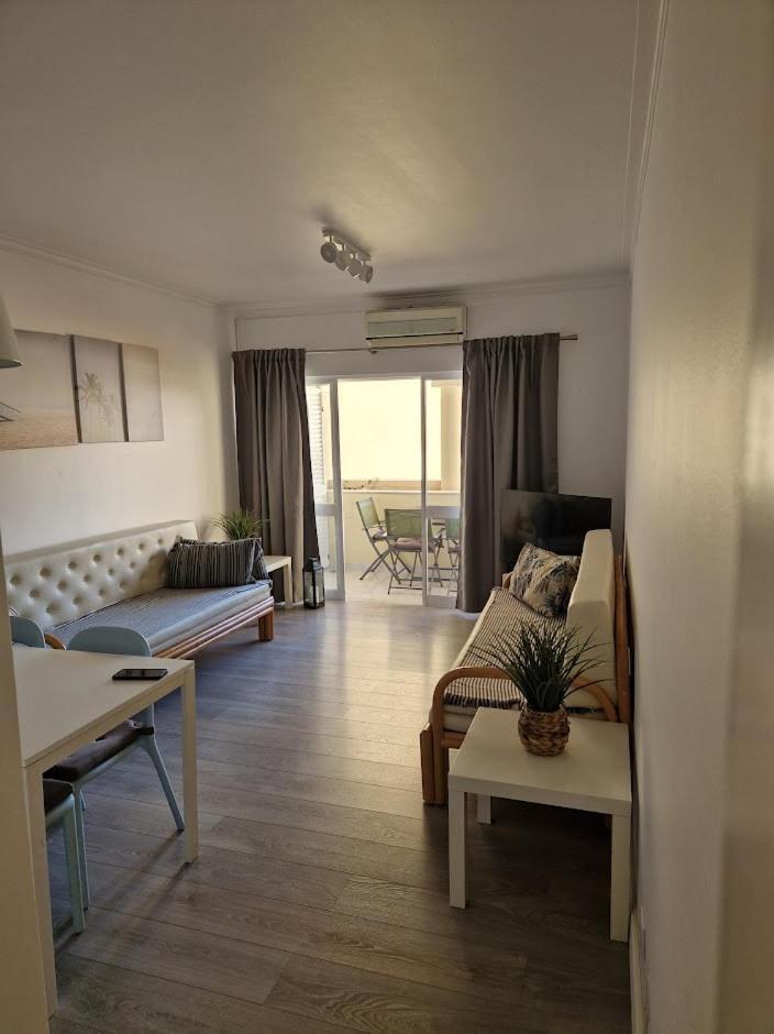 Apartamento T2 Palmeira Galé Guia  Extérieur photo